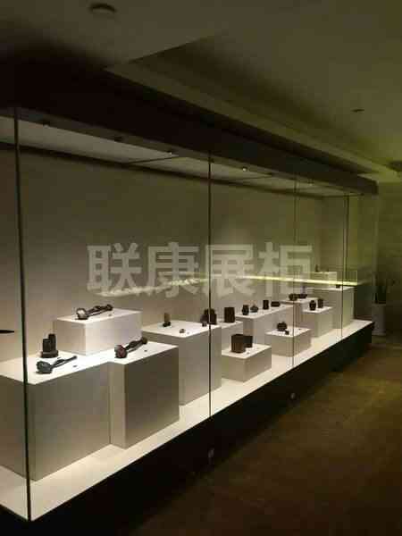 博物館沿墻通柜