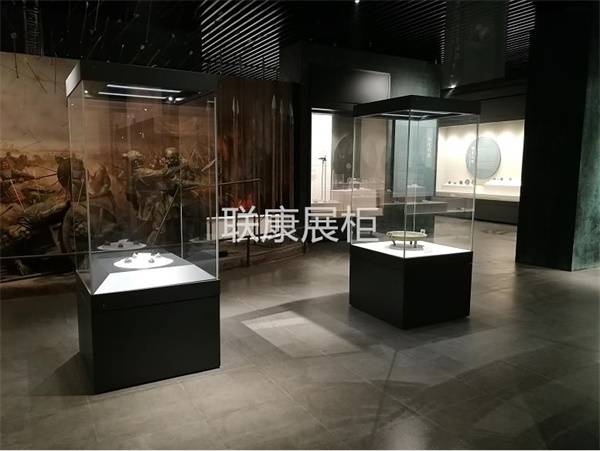 博物館獨立展柜